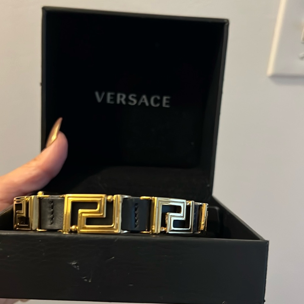Versace leather Greca chocker